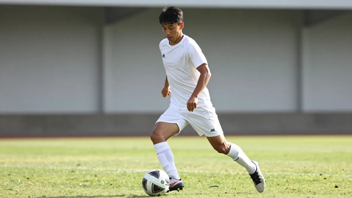 Former Lincoln City midfielder Ethan Erhahon, now at Bolton, is reportedly being considered for senior call-ups by...