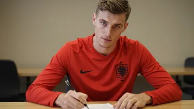 Lewis Montsma leaves Lincoln City for Port Vale in League Two