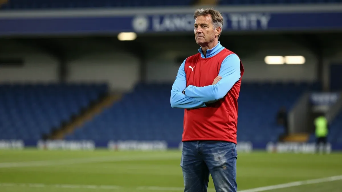 Lincoln City vs Portsmouth: Blues Lead at Sincil Bank