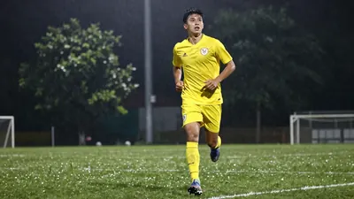 Lincoln City midfielder Ivan Varfolomeev made his senior international debut for Ukraine in their 2-1 Nations League loss...